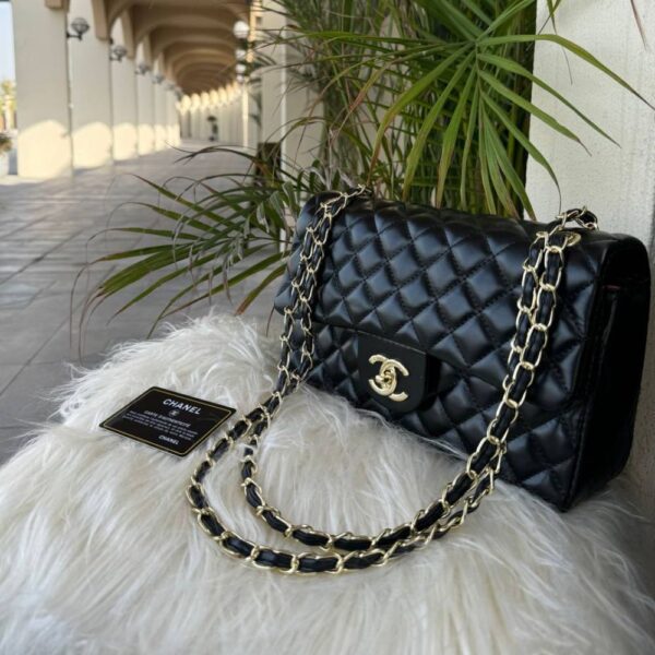 Chanel Black Lambskin Quilted Classic Flap Medium GHW - Image 3